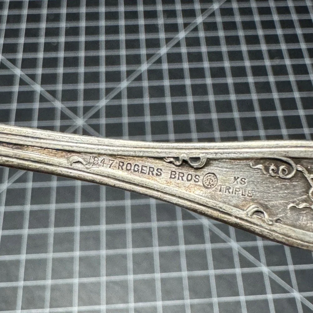 1847 Rogers Bros Vintage Grape Silverplate Cocktail Pickle Fork XS Triple Plate
